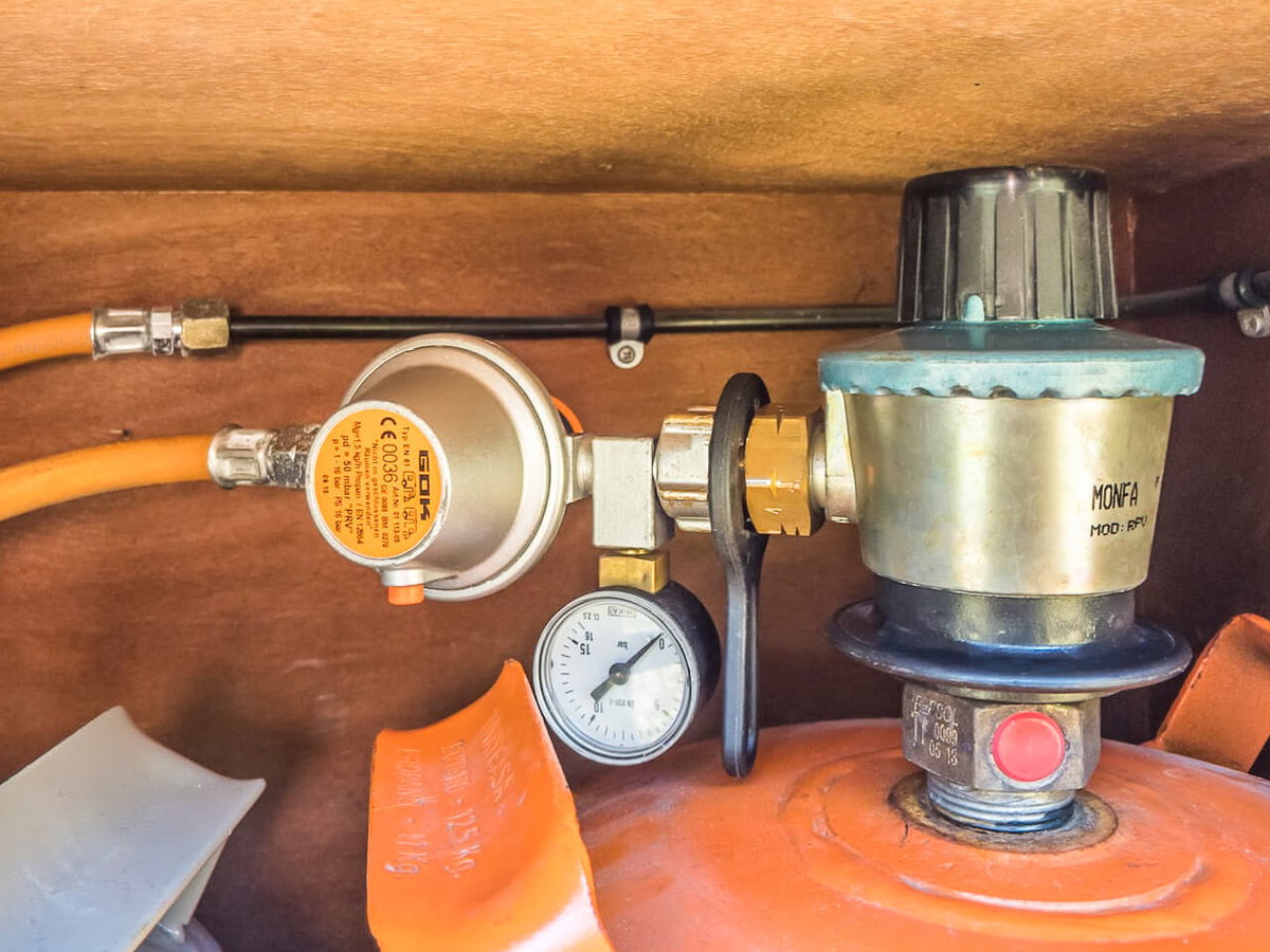 Spaanse gasfles in Duitse camper