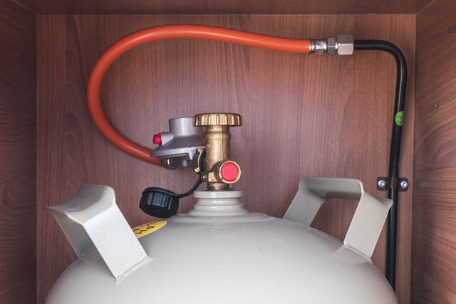 Gasflessen voor kamperen - varianten, vullen, veiligheidstips