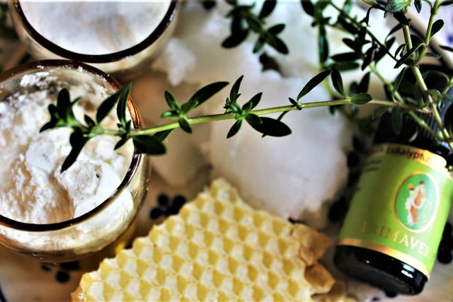 Maak je eigen natuurlijke cosmetica: Eenvoudige recepten en tips