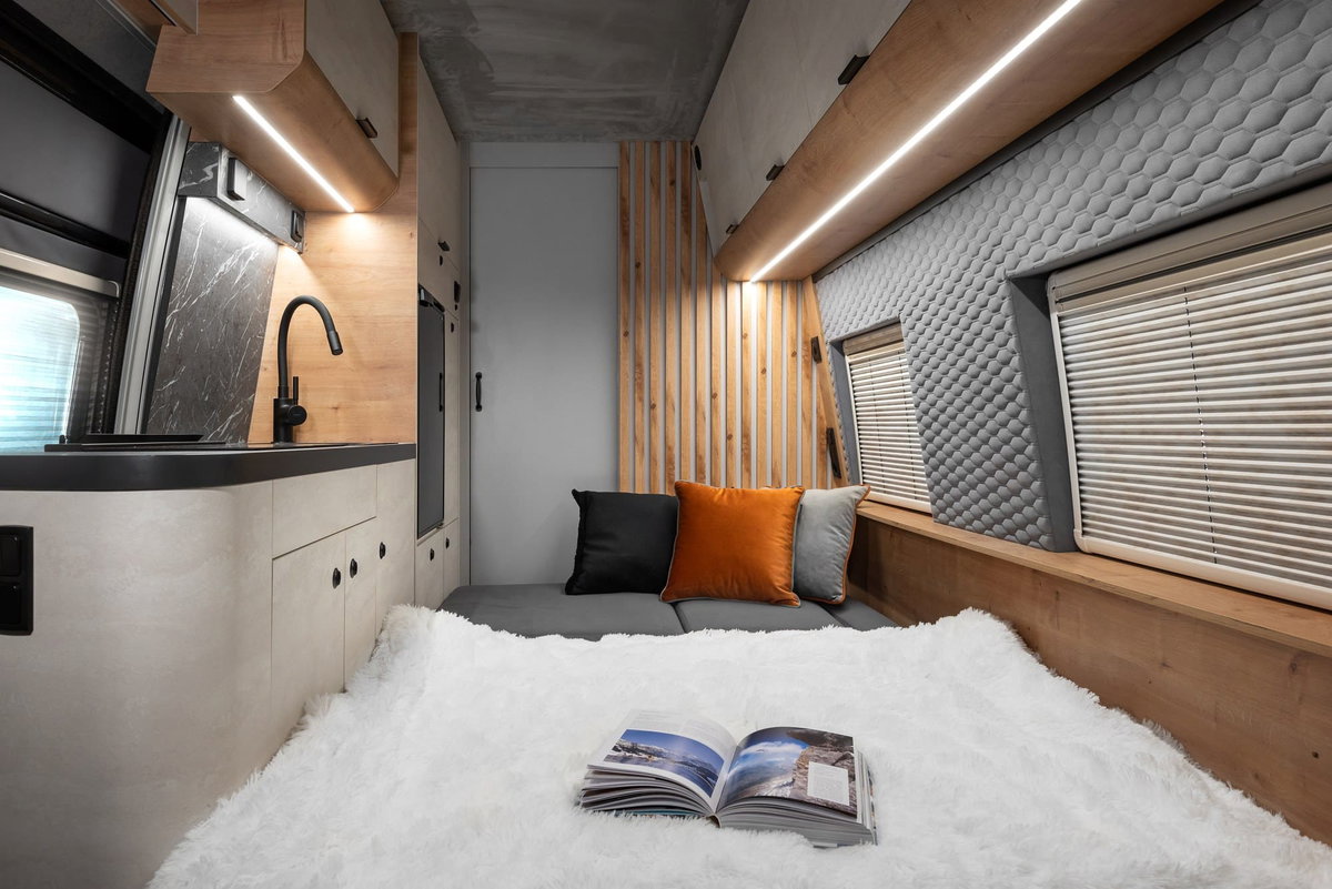 Globe-Traveller Falcon Bett Küche