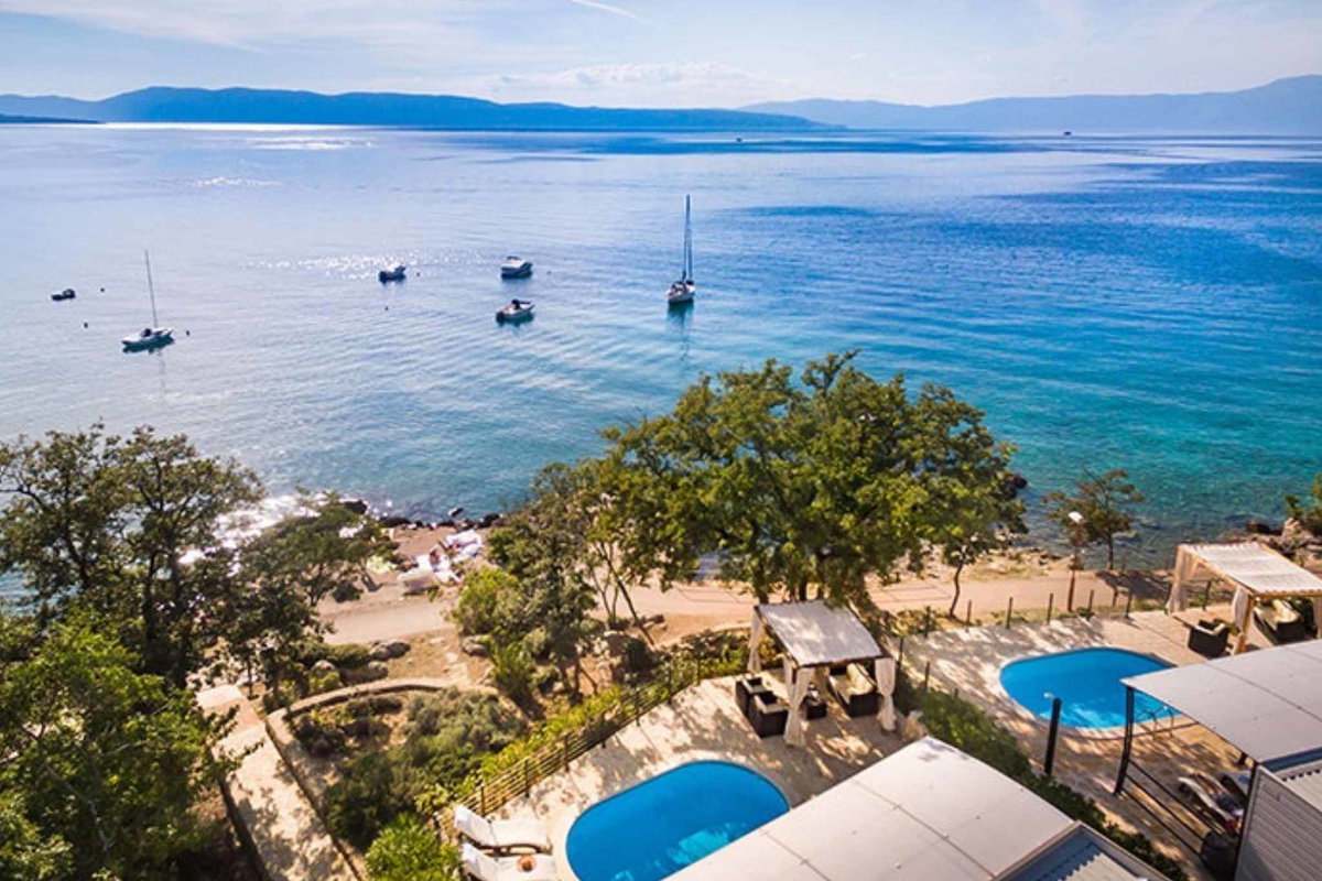 Campings Kvarner Bay - Aminess Atea Camping Resort - Zwembad, zee, strand - voor velen de perfecte vakantiesfeer. © PiNCAMP