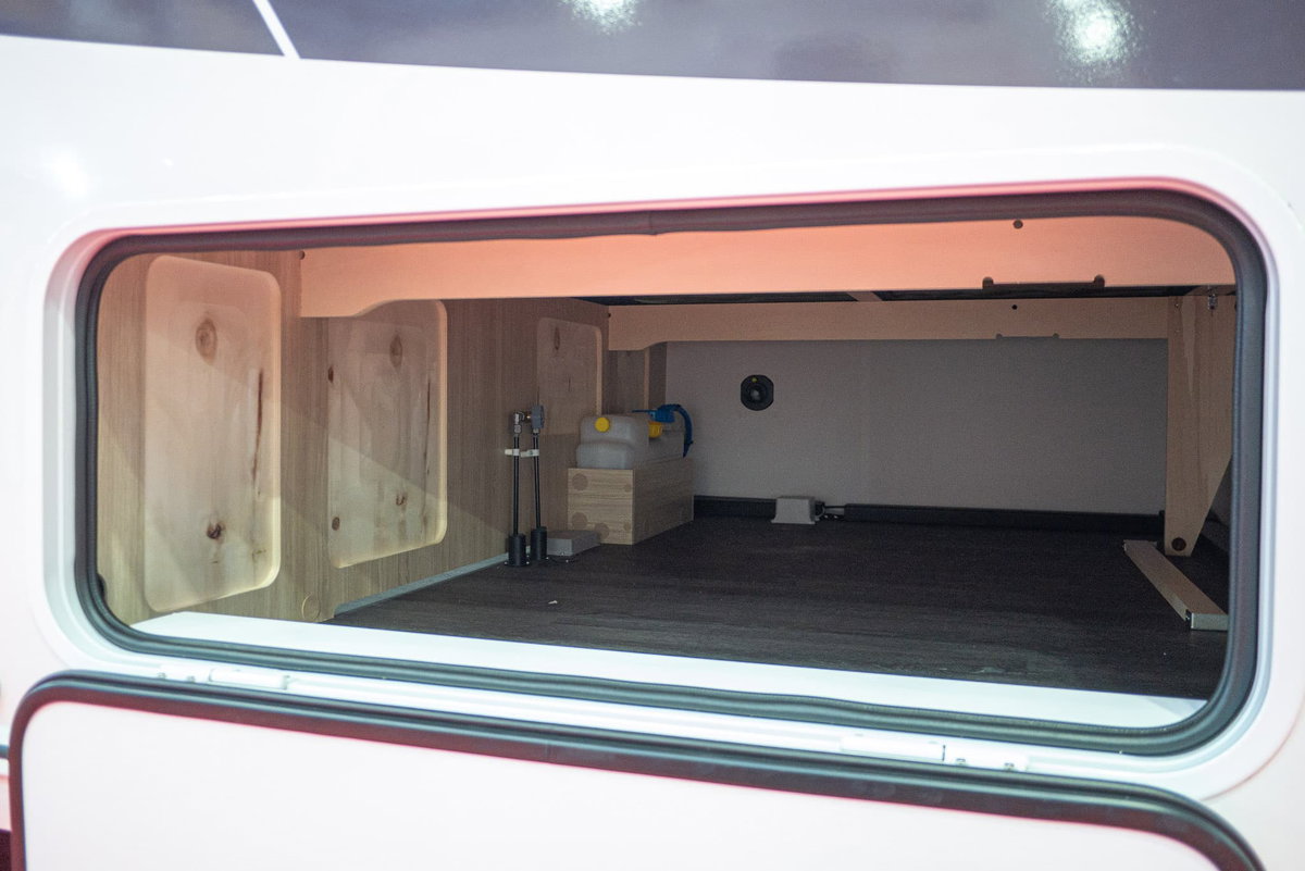 Sterckeman Easy 390 CP Caravan Salon 2023 Serviceklep