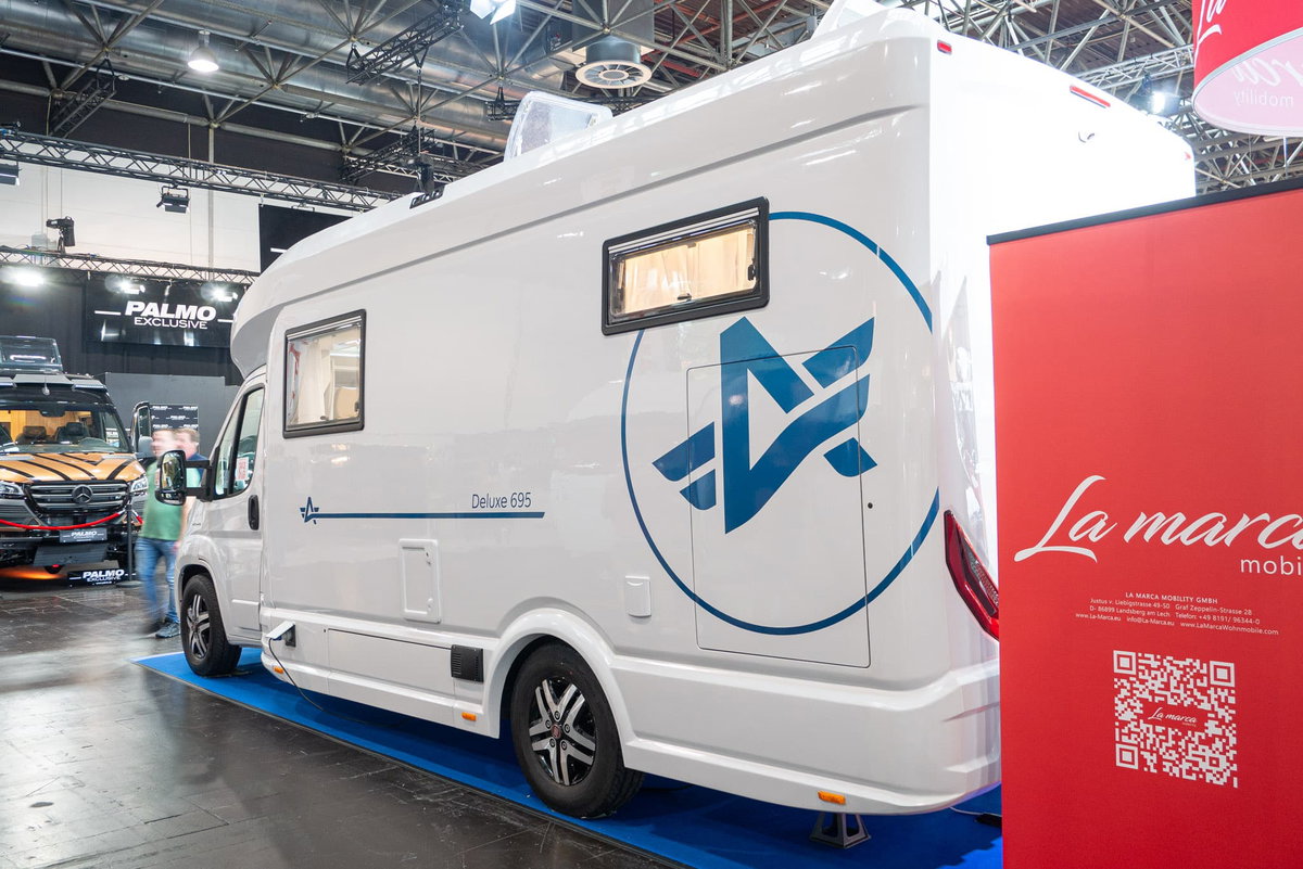 Atlantis Deluxe 695 Heck Caravan Salon 2023