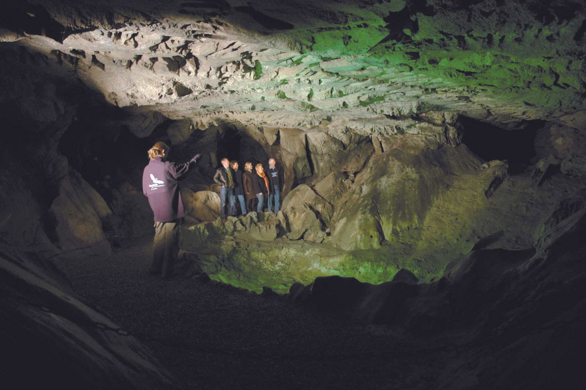 Kamperen bij spectaculaire grotten in Duitsland - Kalkberghöle