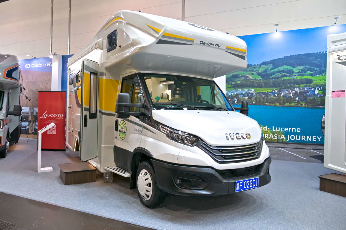 Deddle RV EASY TOUR E-MAX - Außenansicht Caravan Salon 2024