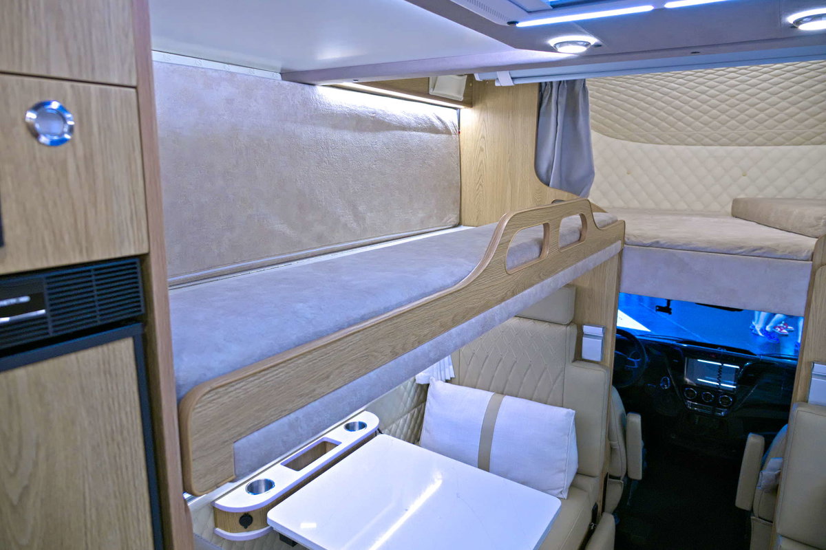 Deddle RV EASY TOUR E-PRO - Betten Caravan Salon 2024