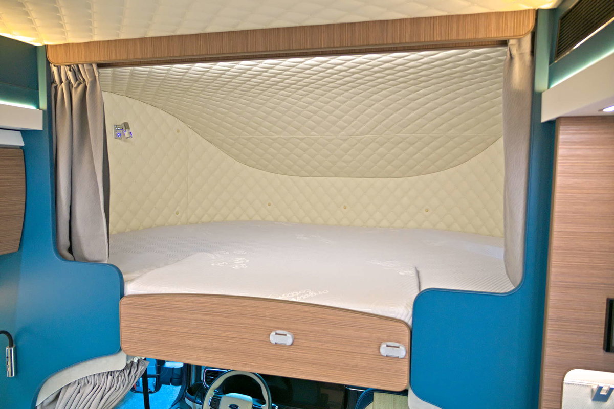 Deddle RV Youfo - Alkovenbett Caravan Salon 2024