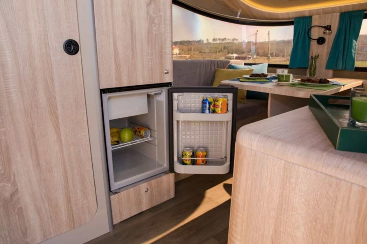 Caravan Turkije Carpento Caravan interieur