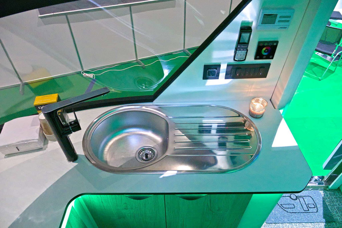 Derubis Series 7 Küche Caravan Salon 2024
