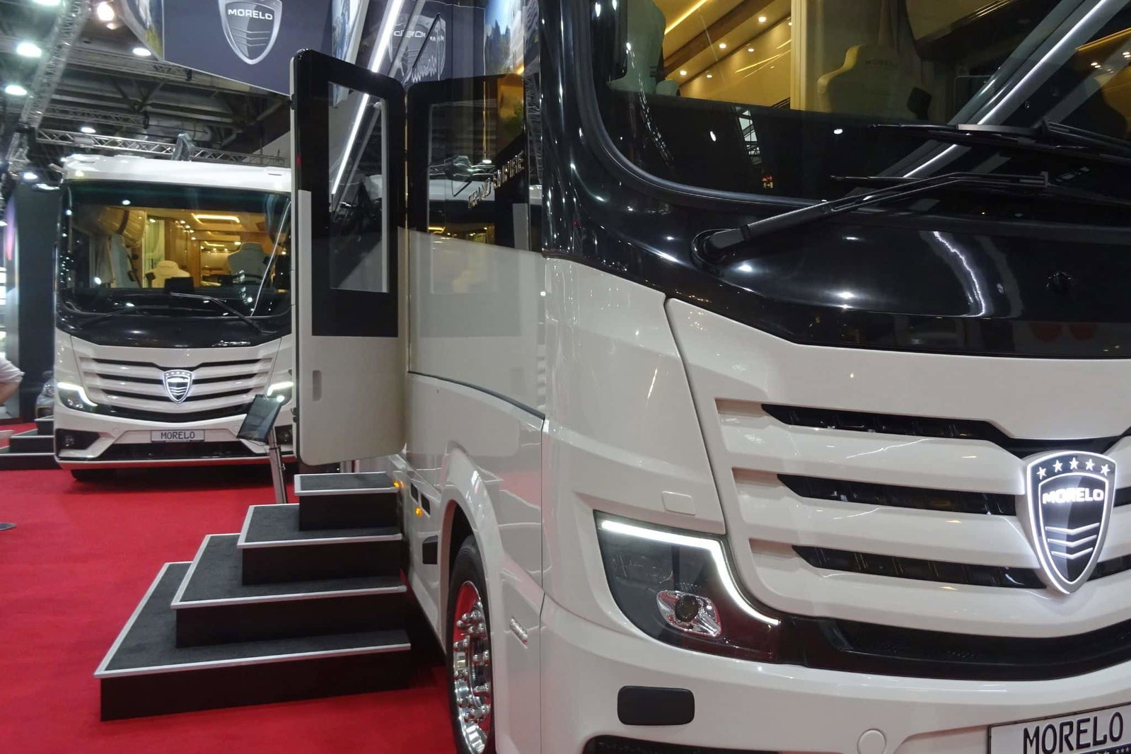 MORELO GRAND EMPIRE 26 T (2025) - Luxe lijnboot van superlatieven op 3 assen