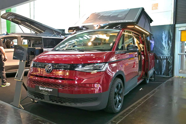 Innovations Caravan Salon 2024: SpaceCamper Roof - baanbrekende daktent en pop-up dak in één