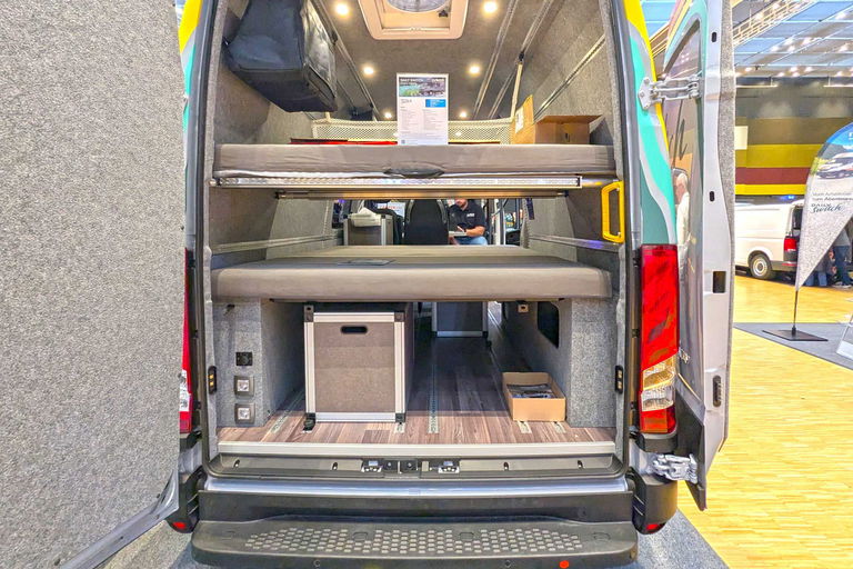 LMC Modo (2025) - uitbreiding op maat dankzij modulair meubelsysteem voor de Iveco Daily Switch