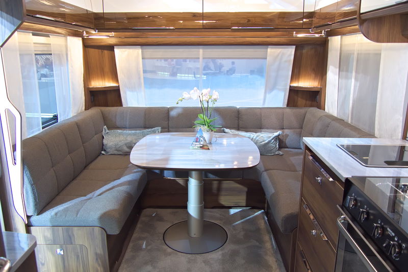 Luxeappartement op wielen: deze caravan zet menig vakantiewoning in de schaduw