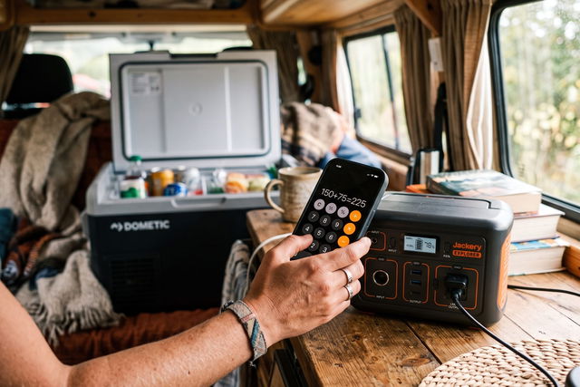Powerstation voor de camper: zo bereken je de juiste capaciteit