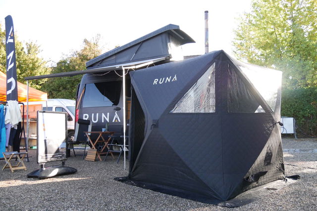 Zeltsauna voor campers: wanneer het bergmeer een wellness-oase wordt